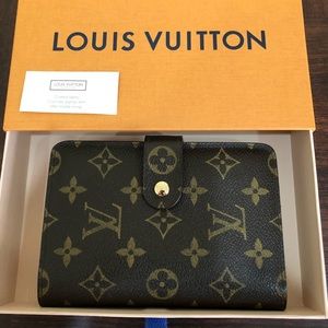 NEW 100% Authentic Louis Vuitton Wallet 6.25 X 4.5